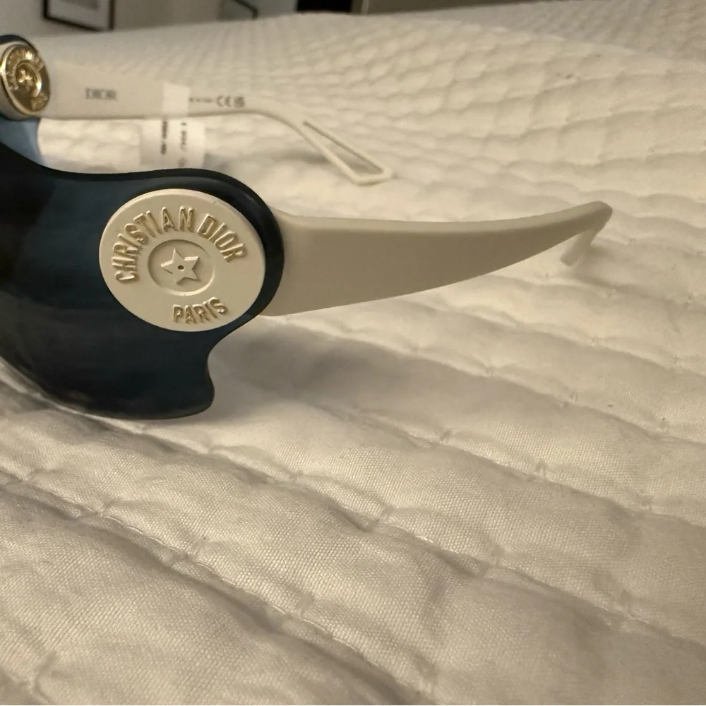 Dior Shield Sunglasses Dark Blue Lens with Gold Emblem - Picture 4 of 8